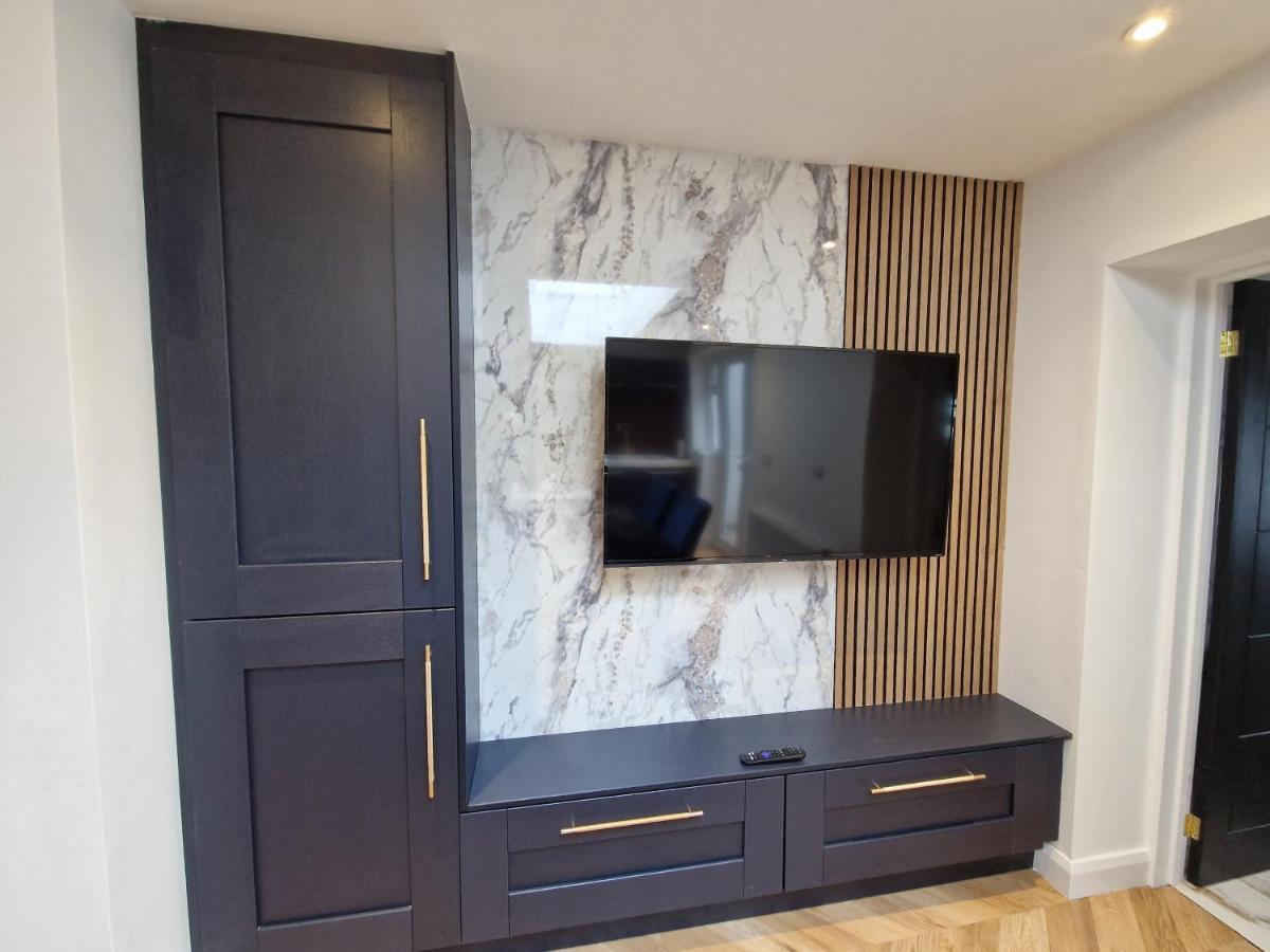 3 Bedroom Stylish Home Merthyr Merthyr Tydfil Esterno foto