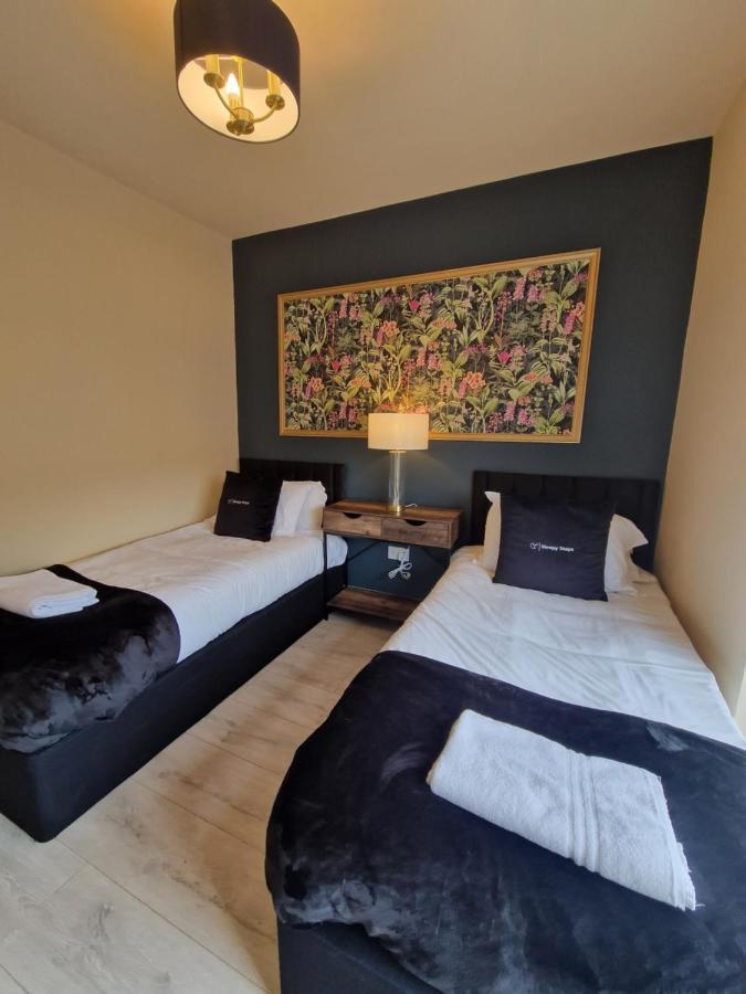 3 Bedroom Stylish Home Merthyr Merthyr Tydfil Esterno foto