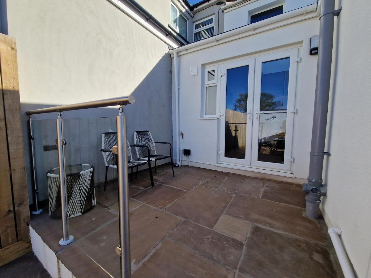 3 Bedroom Stylish Home Merthyr Merthyr Tydfil Esterno foto