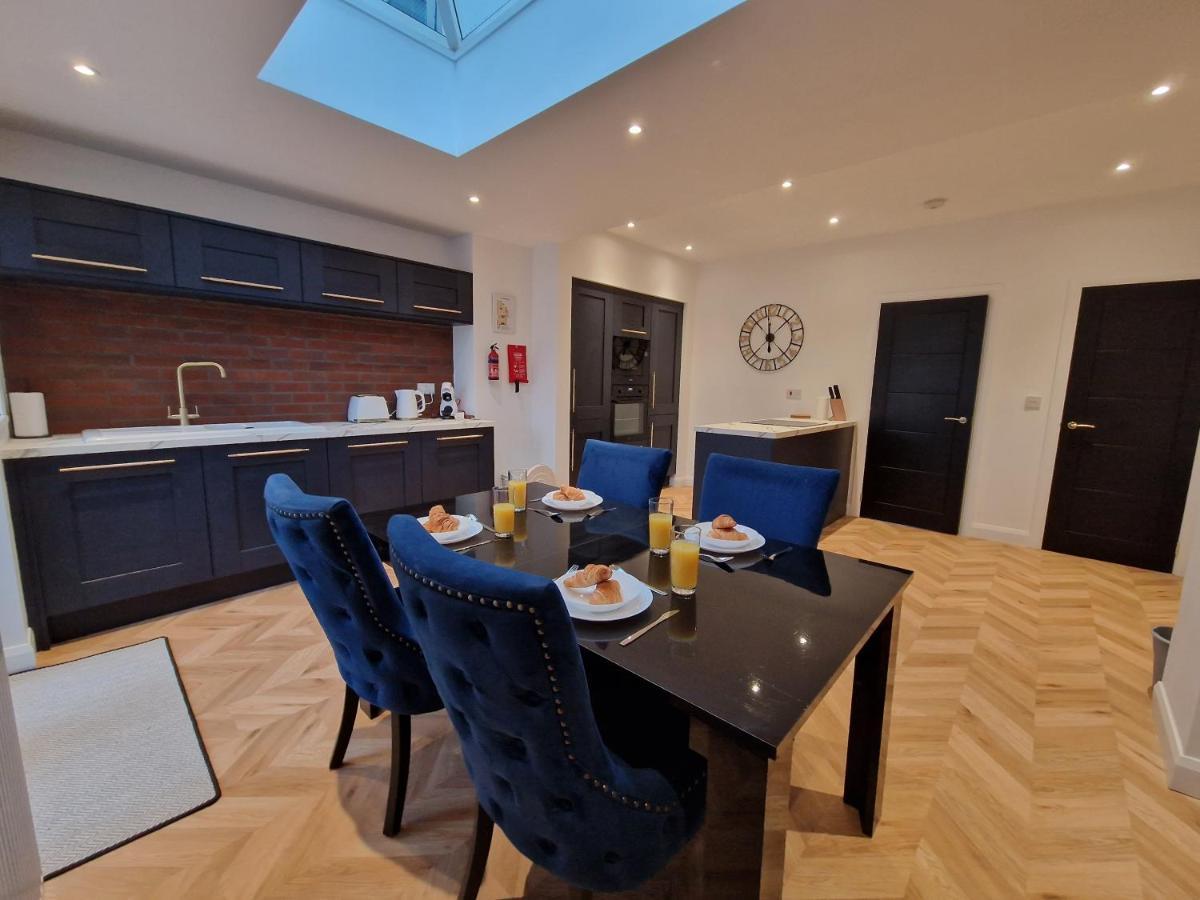 3 Bedroom Stylish Home Merthyr Merthyr Tydfil Esterno foto