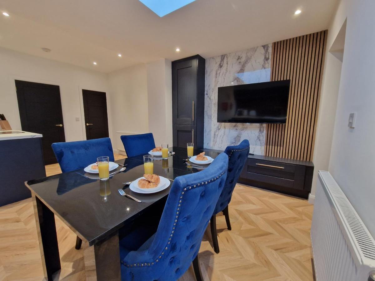 3 Bedroom Stylish Home Merthyr Merthyr Tydfil Esterno foto